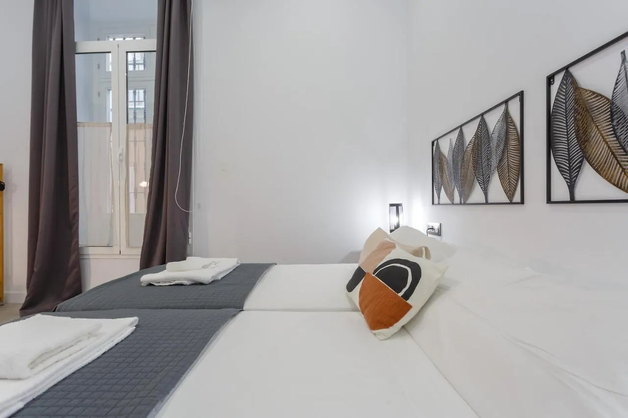Cruise Adapted Apartment By Cadiz4Rentals 0*, Cadice